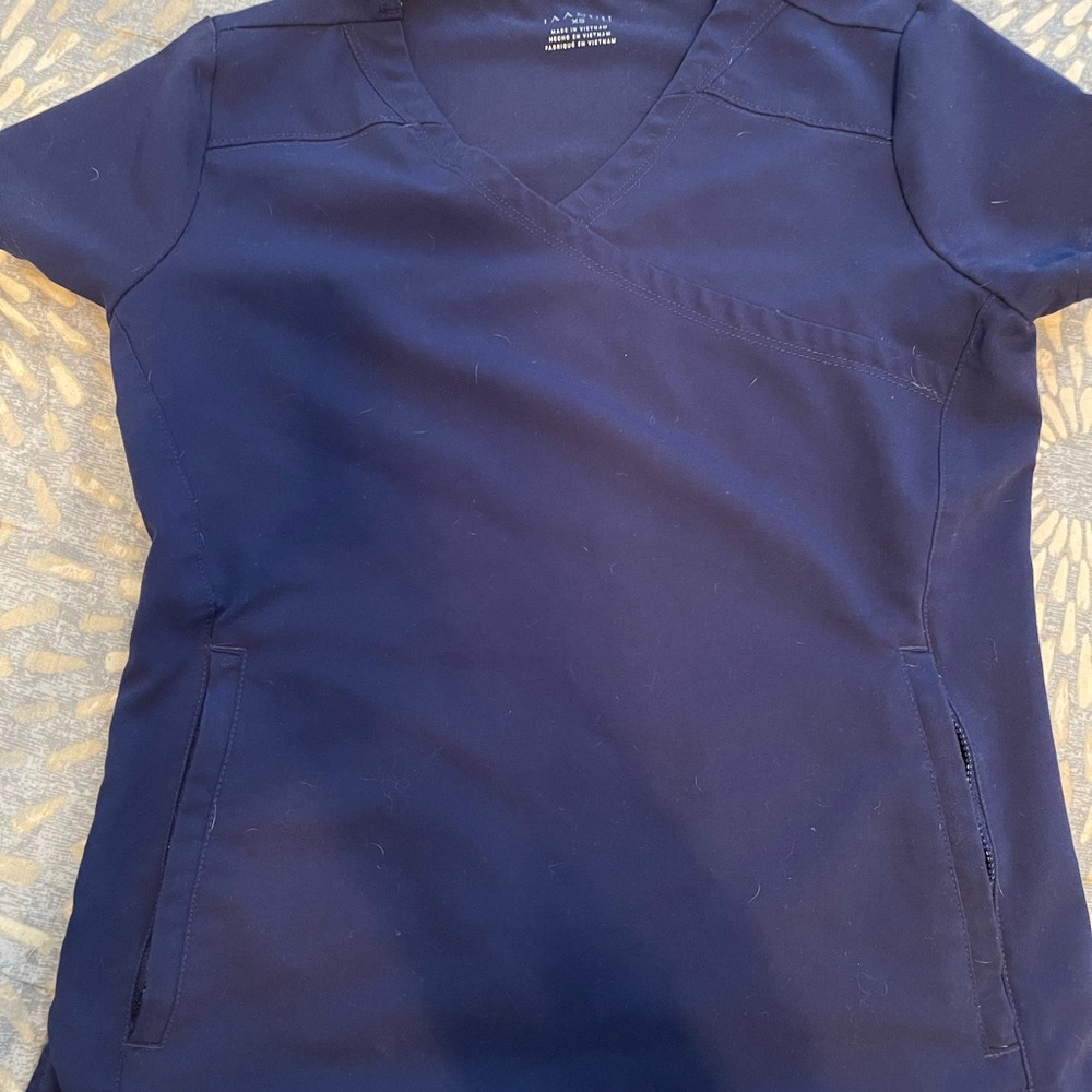 Jaanuu XS navy 2 pocket v neck scrub top